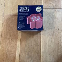 Jigsaw puzzle sorter