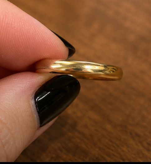 9ct Gold Wedding Ring, New