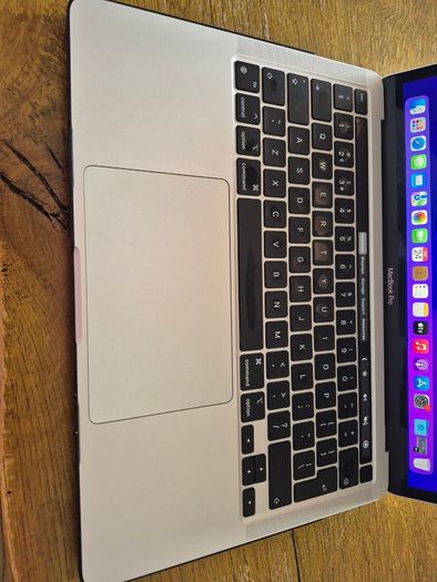 Macbook