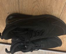 Nike airmax 270 trainers size uk8