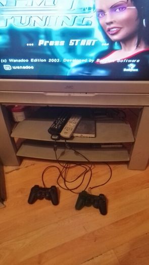 JVC 32 Inch CRT TV Wide screen Flat screen