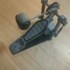 Bass drum pedal