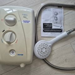 Triton T80Z fast-fit electric shower with hose and head