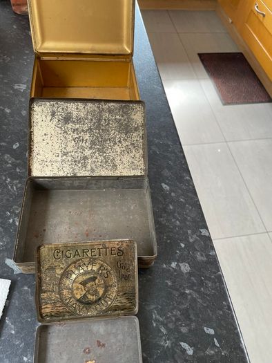 Cigarette tins