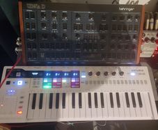 Arturia Keystep Pro with Decksaver