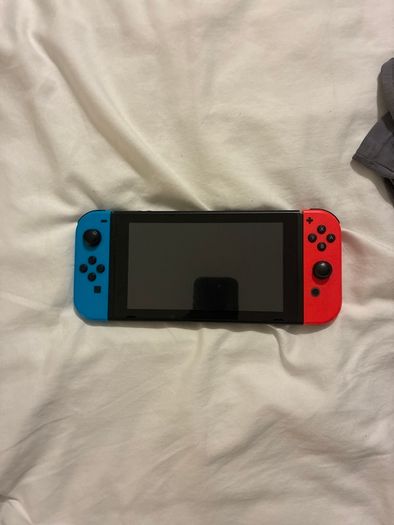 Nintendo Switch - No Dock -