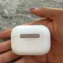 apple airpods Image 3