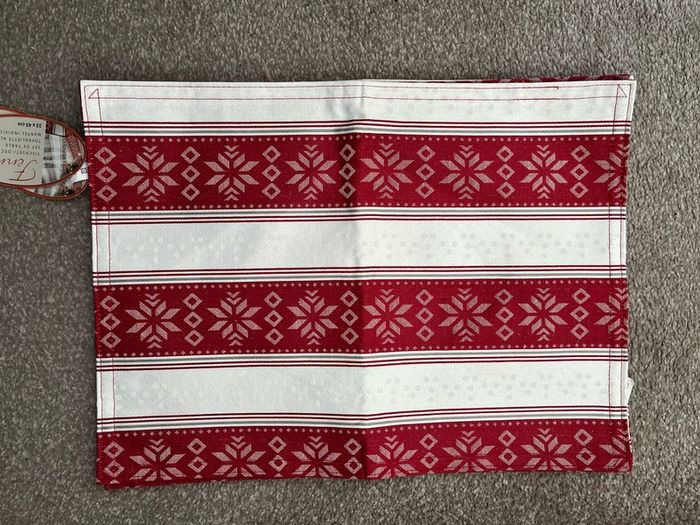 christmas place mat, 4 total