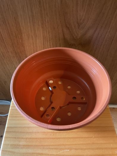 Plant pot