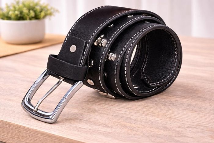 Unisex Black Skull Studded Leather Belt Punk Gothic Rock Leather Belt with Metal Skull & Rivets for Men Women