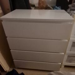 Chest of drawers