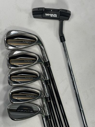 Ladies Wilson Aurora Golf Club Set