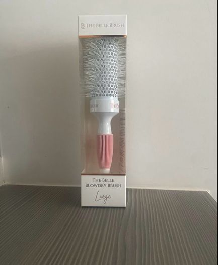 The Belle  Blowdry Brush