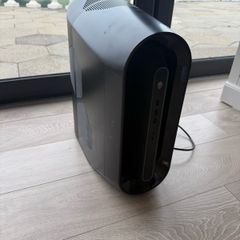 Alienware Aurora R10 Gaming PC and 32' Acer Monitor