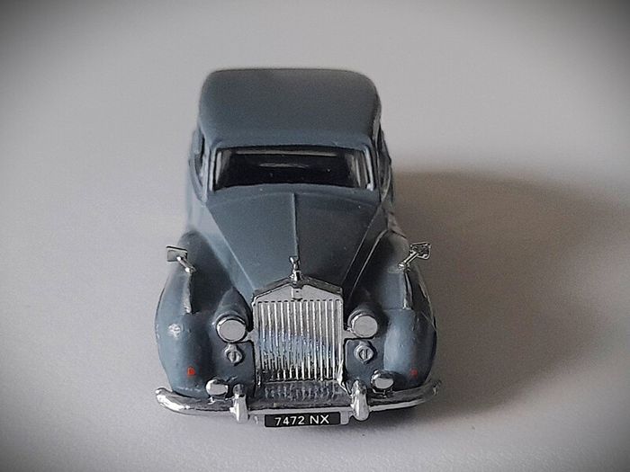 Diecast Vintage Dinky Toys Rolls-Royce Silver Wraith - Good Repaint by Seller/No Box