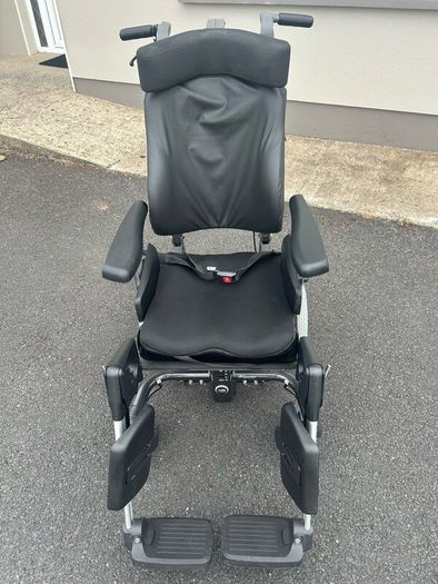 Ibis Breezy Manual Wheelchair