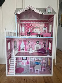 Doll house