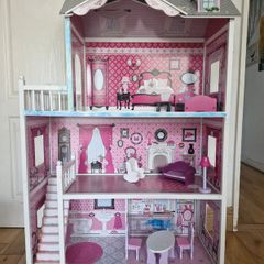 Doll house