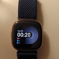 Fitbit Versa 4
