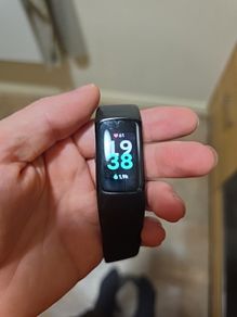 Fitbit Charger 6