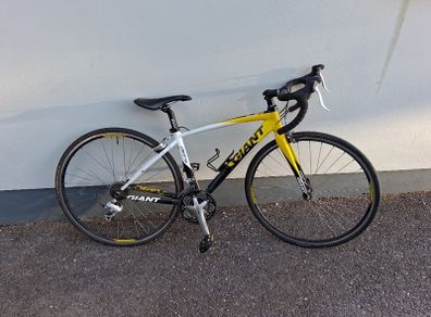 Giant Defy