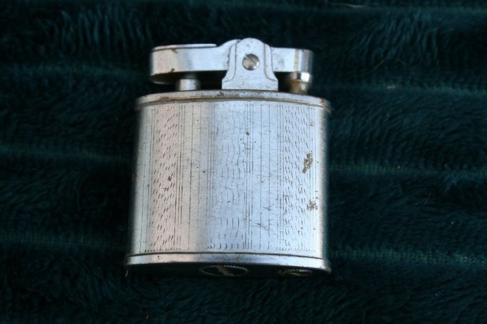 Vintage Petrol Lighters (Lighters work, need fuel) 25 each