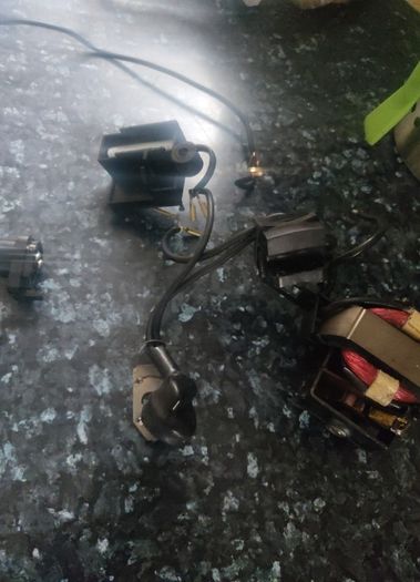 Singer 416 Sewing Machine Motor and Light Bulb housing with all working cable connections