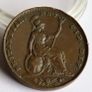 1843 Victoria Farthing Copper Image 2