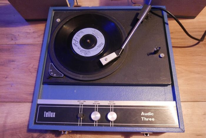 Tellux Audic Three vintage record player