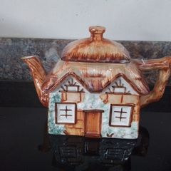 Keele Street Pottery Cottage Teapot