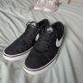 Nike Size 9 Image 3