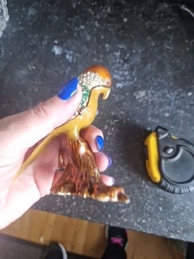 enamelled bird trinket