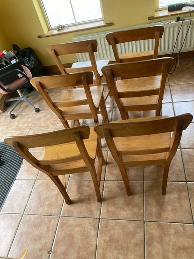 Table and 6 Chairs