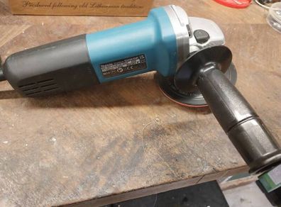 Makita angle grinder 9558HNR