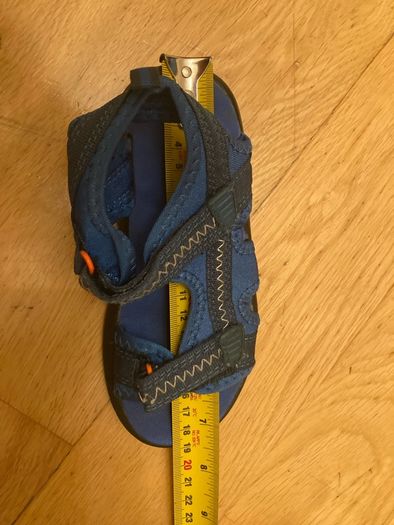 Boys sandals 10uk