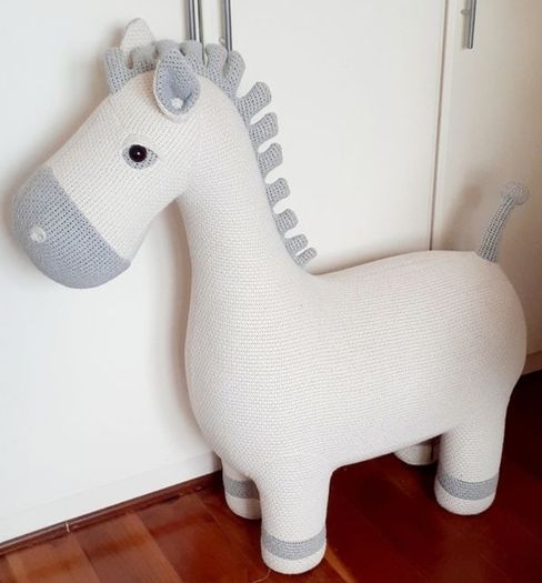 Crochet Plush Pony, Friendship Fabric with Hypoallergenic Cotton Wool, Foam Filling and Wood Texture, Crochet Pony White and Grey