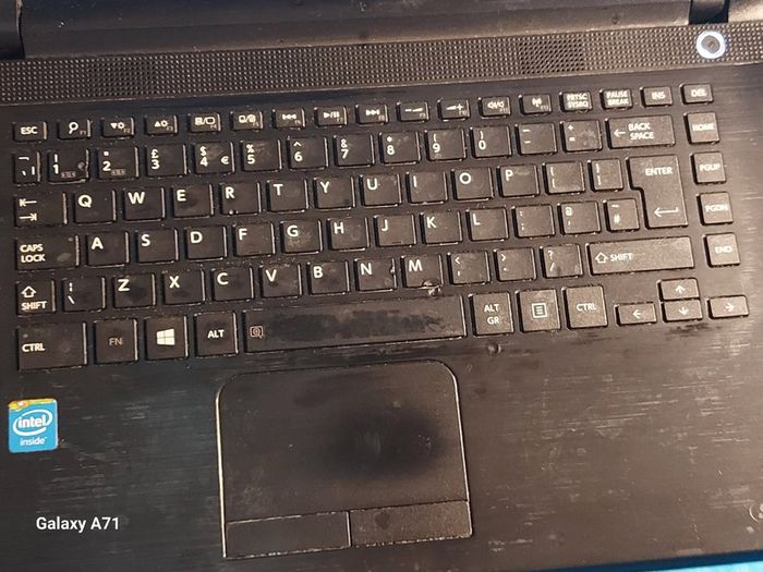Toshiba Satellite C40-c-10Q, Intel Celeron CPU N3050, 1.6GHz, 2GB Ram, 32GB HDD, Windows 10, Microsoft Edge, Chrome and VLC