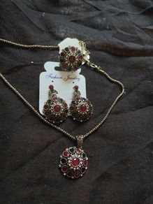 antique style necklace