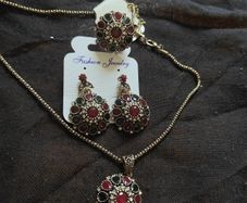 antique style necklace