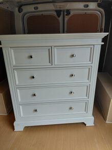 Grey chest of drawers
