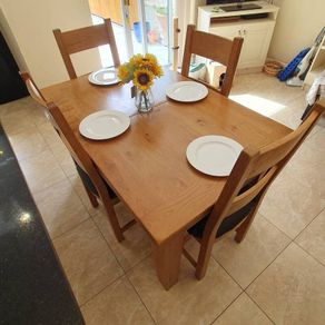 Oak table