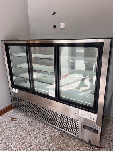 display fridge