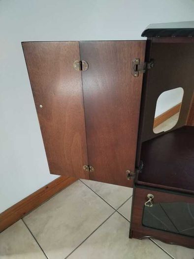 Television Unit - TV Wooden Corner Unit with folding doors & Pull Down Glass Cabinet Door - For Kitchen, Bedroom, Sitting, Lounge, Conservatory / Sun Room etc in your house