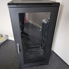 Data Cabinet 24U