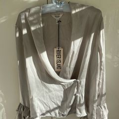 BNWT River Island Blouse