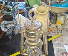 Beautiful Old Feuer hand 275 Baby Hurricane Lantern, Postage Available