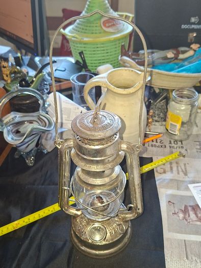 Beautiful Old Feuer hand 275 Baby Hurricane Lantern, Postage Available