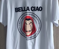 Bella ciao t-shirt size uni fits  most