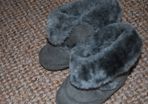 warm baby boots,12 to 18 months,good condition.