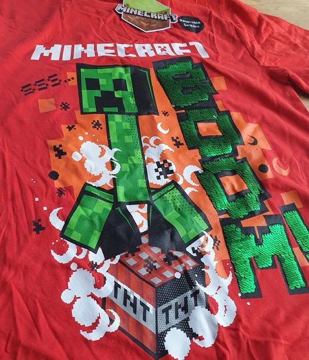 New Tags Minecraft  Tshirt Fantastic Reverse Sequin Boy/girl  Age 12/13 Yrs